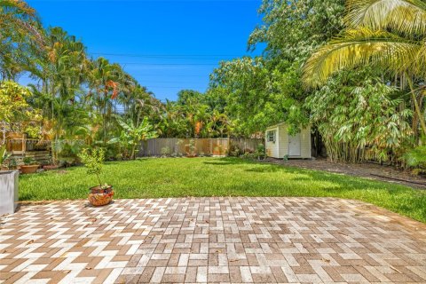 House in Fort Lauderdale, Florida 3 bedrooms, 118.54 sq.m. № 1830118 - photo 23