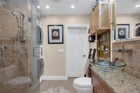 House in Fort Lauderdale, Florida 3 bedrooms, 118.54 sq.m. № 1830118 - photo 19