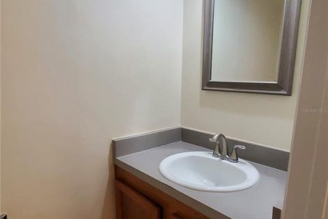 Townhouse in Gainesville, Florida 2 bedrooms, 83.61 sq.m. № 1806872 - photo 4