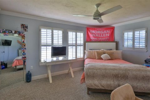 House in New Smyrna Beach, Florida 4 bedrooms, 204.38 sq.m. № 1755141 - photo 19
