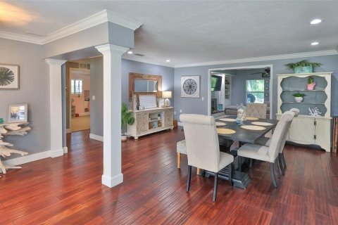 House in New Smyrna Beach, Florida 4 bedrooms, 204.38 sq.m. № 1755141 - photo 14