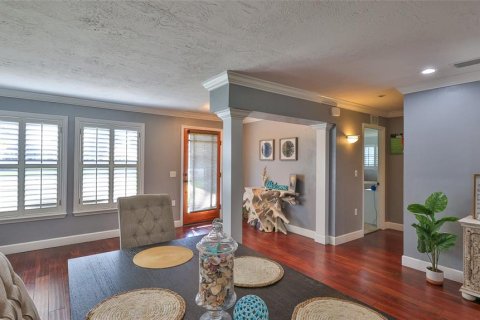House in New Smyrna Beach, Florida 4 bedrooms, 204.38 sq.m. № 1755141 - photo 15