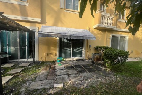 Купить таунхаус в Мирамар, Флорида 2 спальни, 99.41м2, № 1969704 - фото 19