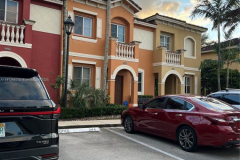 Купить таунхаус в Мирамар, Флорида 2 спальни, 99.41м2, № 1969704 - фото 5