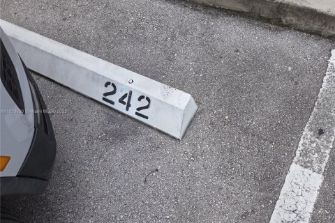 Купить таунхаус в Мирамар, Флорида 2 спальни, 99.41м2, № 1969704 - фото 9