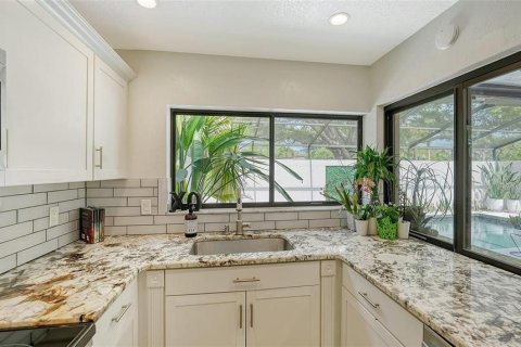 Villa ou maison à vendre à Sarasota, Floride: 2 chambres, 151.43 m2 № 2093161 - photo 22