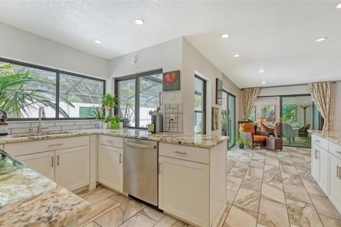 Villa ou maison à vendre à Sarasota, Floride: 2 chambres, 151.43 m2 № 2093161 - photo 9