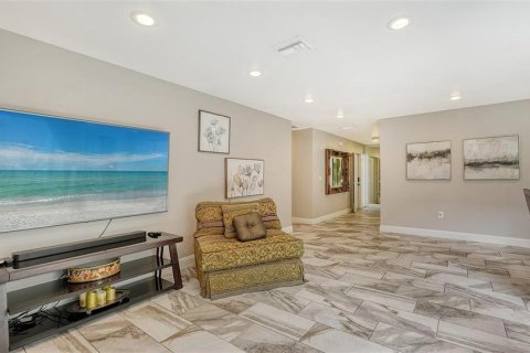 Villa ou maison à vendre à Sarasota, Floride: 2 chambres, 151.43 m2 № 2093161 - photo 16