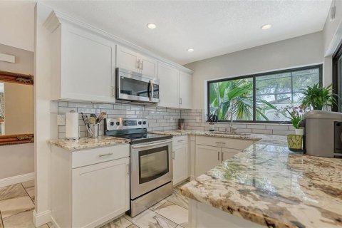 Villa ou maison à vendre à Sarasota, Floride: 2 chambres, 151.43 m2 № 2093161 - photo 12