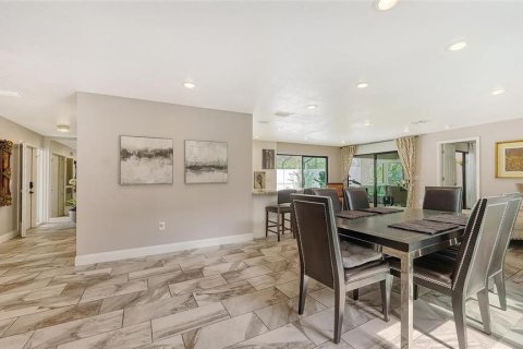 Villa ou maison à vendre à Sarasota, Floride: 2 chambres, 151.43 m2 № 2093161 - photo 17