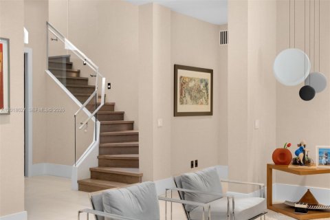 Villa ou maison à vendre à Golden Beach, Floride: 7 chambres, 419.27 m2 № 2077556 - photo 17