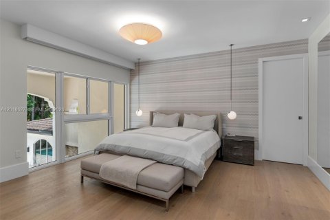 Villa ou maison à vendre à Golden Beach, Floride: 7 chambres, 419.27 m2 № 2077556 - photo 21