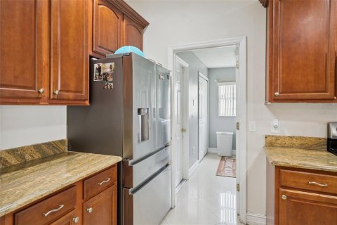 Купить виллу или дом в Киссимми, Флорида 12 комнат, 248.89м2, № 2289602 - фото 8
