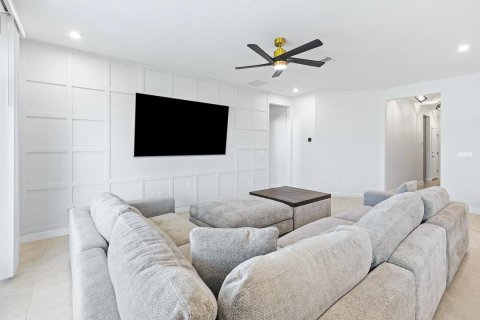 Casa en venta en Port St. Lucie, Florida, 3 dormitorios, 175.96 m2 № 2410780 - foto 8