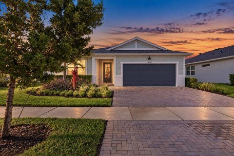 Casa en Port St. Lucie, Florida 3 dormitorios, 175.96 m2 № 2410780