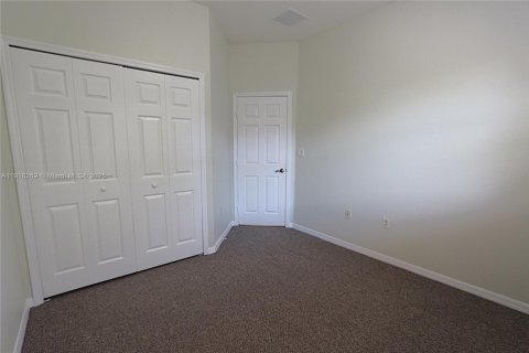 Townhouse in Miami, Florida 3 bedrooms, 137.31 sq.m. № 1973186 - photo 25