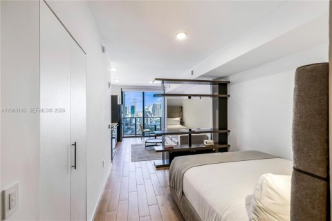 Condo in Miami, Florida, 1 bedroom  № 2025202 - photo 9