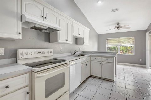 House in Palm Coast, Florida 3 bedrooms, 172.71 sq.m. № 1780288 - photo 10