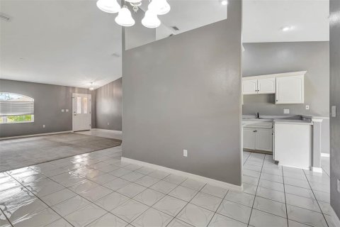 House in Palm Coast, Florida 3 bedrooms, 172.71 sq.m. № 1780288 - photo 8