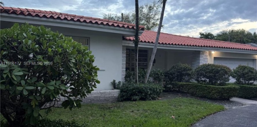 Villa ou maison à Coral Gables, Floride 3 chambres, 157.66 m2 № 2083884