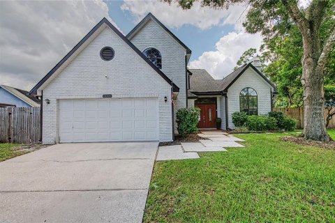 House in New Port Richey, Florida 4 bedrooms, 199.37 sq.m. № 2151602