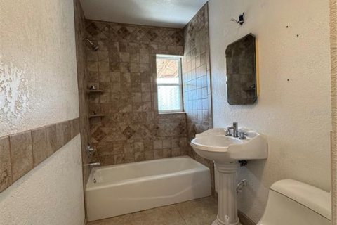 Casa en venta en Lake Wales, Florida, 3 dormitorios, 183.48 m2 № 1742878 - foto 14