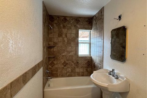 Casa en venta en Lake Wales, Florida, 3 dormitorios, 183.48 m2 № 1742878 - foto 29