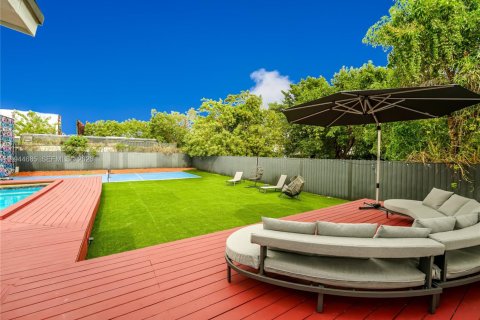 Villa ou maison à vendre à Miami, Floride: 4 chambres, 152.27 m2 № 2060087 - photo 29