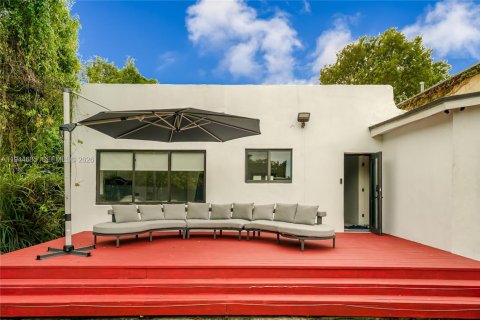 Villa ou maison à vendre à Miami, Floride: 4 chambres, 152.27 m2 № 2060087 - photo 28