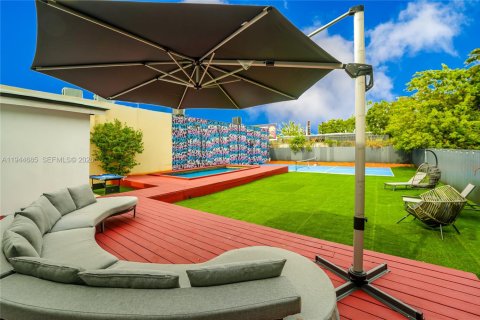 Villa ou maison à vendre à Miami, Floride: 4 chambres, 152.27 m2 № 2060087 - photo 30