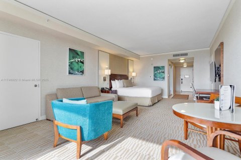 Condo in Sunny Isles Beach, Florida  № 1859855 - photo 11