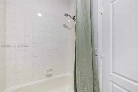 Villa ou maison à vendre à Homestead, Floride: 5 chambres, 289.86 m2 № 1930660 - photo 22