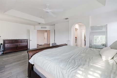 Villa ou maison à vendre à Homestead, Floride: 5 chambres, 289.86 m2 № 1930660 - photo 30