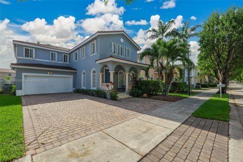 Villa ou maison à vendre à Homestead, Floride: 5 chambres, 289.86 m2 № 1930660 - photo 1
