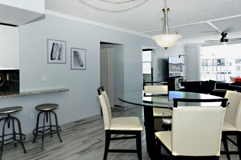 Copropriété à vendre à Palm Beach, Floride: 1 chambre, 93.65 m2 № 2087692 - photo 9