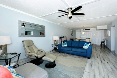 Copropriété à vendre à Palm Beach, Floride: 1 chambre, 93.65 m2 № 2087692 - photo 17