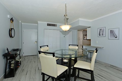 Copropriété à vendre à Palm Beach, Floride: 1 chambre, 93.65 m2 № 2087692 - photo 18