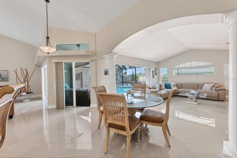 Casa en venta en Port Charlotte, Florida, 3 dormitorios, 231.51 m2 № 2386671 - foto 15