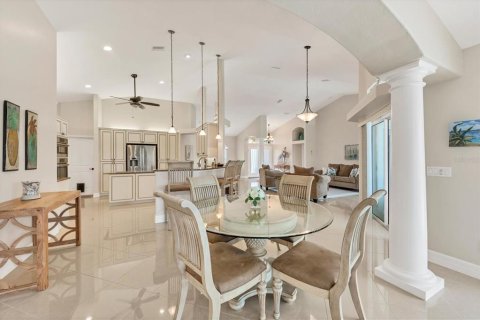 Casa en venta en Port Charlotte, Florida, 3 dormitorios, 231.51 m2 № 2386671 - foto 14
