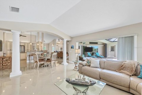 Casa en venta en Port Charlotte, Florida, 3 dormitorios, 231.51 m2 № 2386671 - foto 17