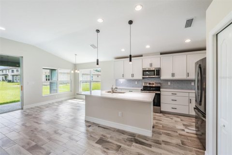 Casa en alquiler en Tampa, Florida, 3 dormitorios, 177.72 m2 № 1844615 - foto 3