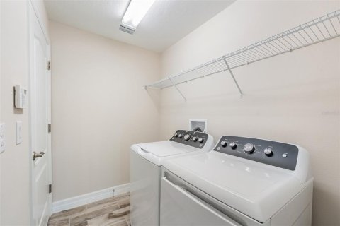 Casa en alquiler en Tampa, Florida, 3 dormitorios, 177.72 m2 № 1844615 - foto 19
