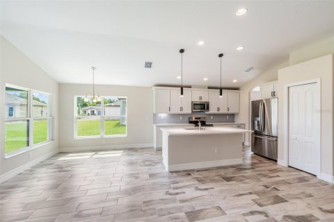 Casa en alquiler en Tampa, Florida, 3 dormitorios, 177.72 m2 № 1844615 - foto 5
