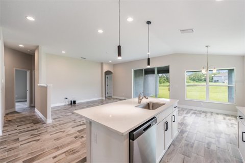 Casa en alquiler en Tampa, Florida, 3 dormitorios, 177.72 m2 № 1844615 - foto 4