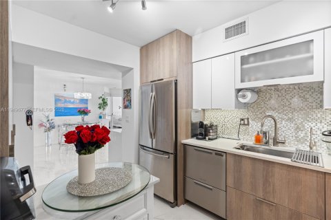 Купить кондоминиум в Авентура, Флорида 2 спальни, 106.84м2, № 2010592 - фото 7