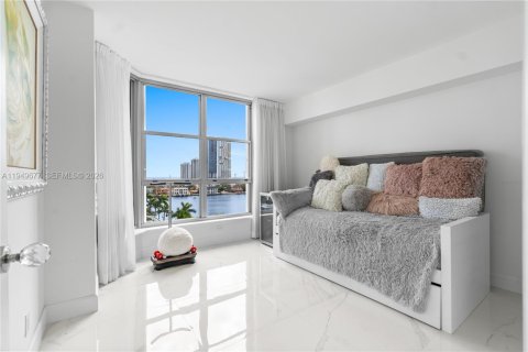 Купить кондоминиум в Авентура, Флорида 2 спальни, 106.84м2, № 2010592 - фото 13