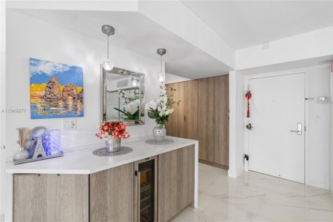 Купить кондоминиум в Авентура, Флорида 2 спальни, 106.84м2, № 2010592 - фото 26