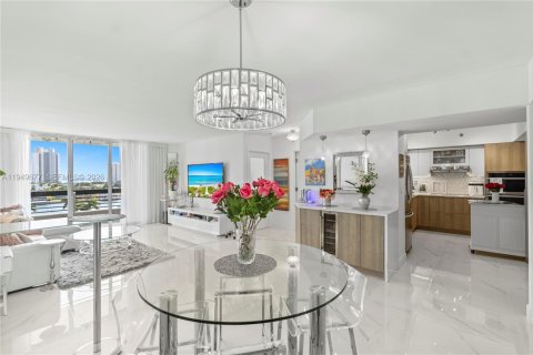 Купить кондоминиум в Авентура, Флорида 2 спальни, 106.84м2, № 2010592 - фото 5