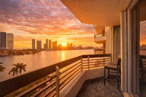 Купить кондоминиум в Авентура, Флорида 2 спальни, 106.84м2, № 2010592 - фото 4