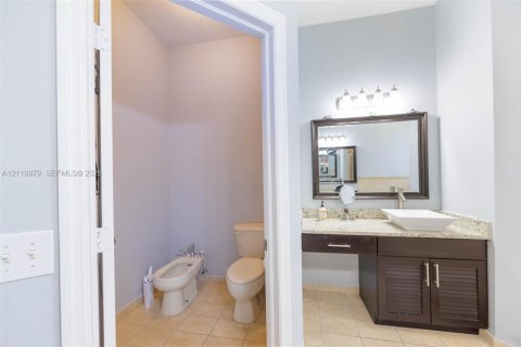 House in Homestead, Florida 4 bedrooms, 219.81 sq.m. № 2428463 - photo 26
